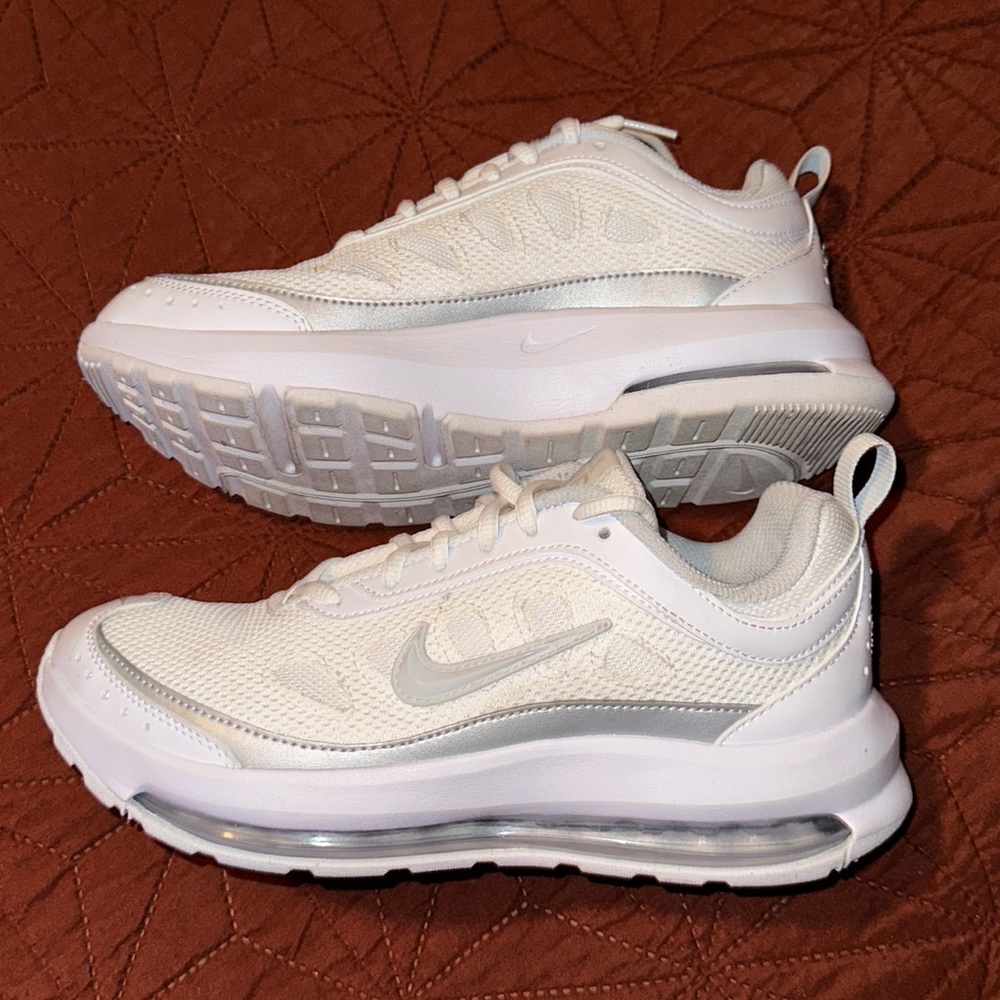 Women’s Size 7.5 Nike Air Max- White with Gray - Worn Twice